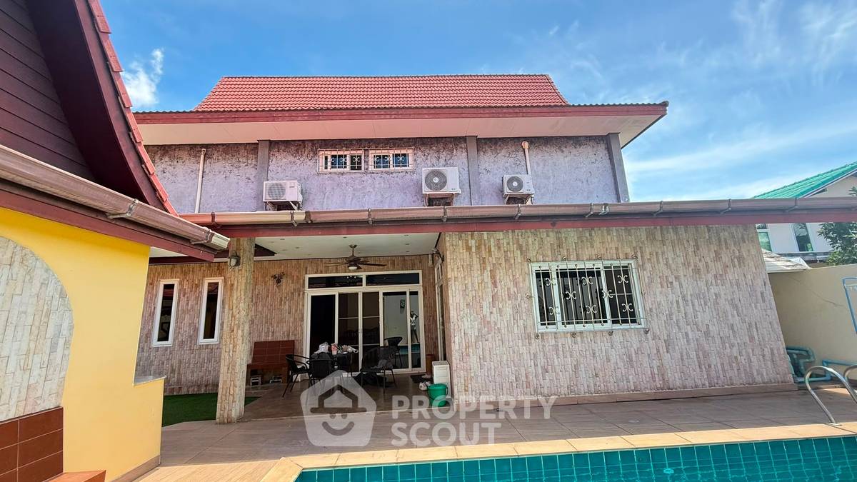 รูป ขายวิลล่า 3 ห้องนอน ในพัทยา หนองปรือ บางละมุง ชลบุรี ขนาด 268 ตร.ม. (ID 3153912) - รูปที่ 4/9