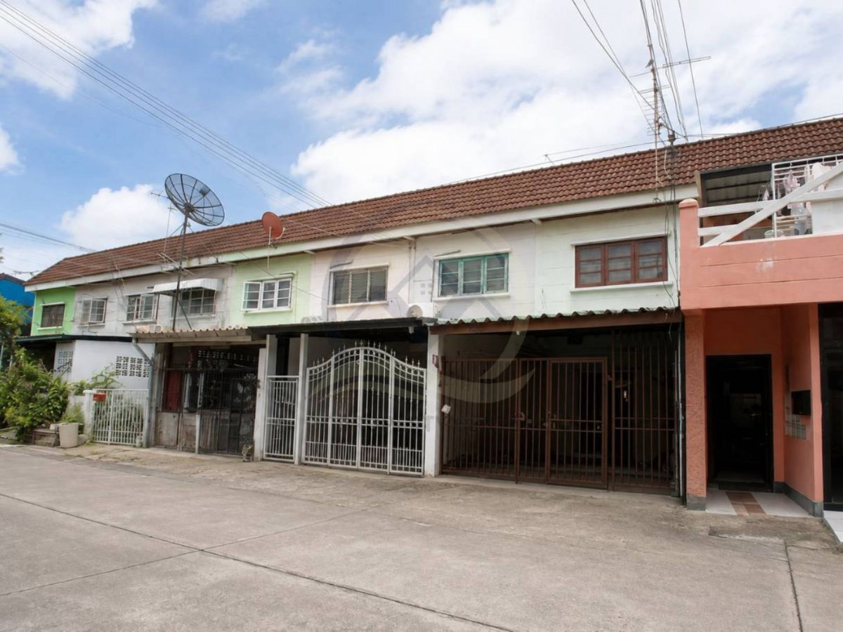 รูป หมู่บ้านปรีชา 9 ทาวน์โฮม 2 ชั้น ซอยรามคำแหง 186 มีนบุรี ทำเลศักยภาพ ต่อเติมครบ ติดถนนรามคำแหง ใกล้รถไฟฟ้า เปิดโอกาสให้เจรจาต่อรองได้ - รูปที่ 16/16