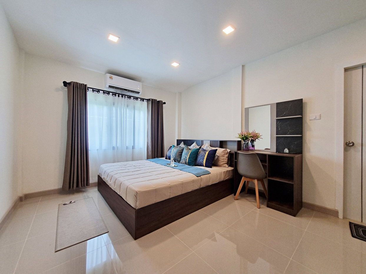 รูป Modern 3-Bedroom Corner House for Rent in East Pattaya - รูปที่ 11/17