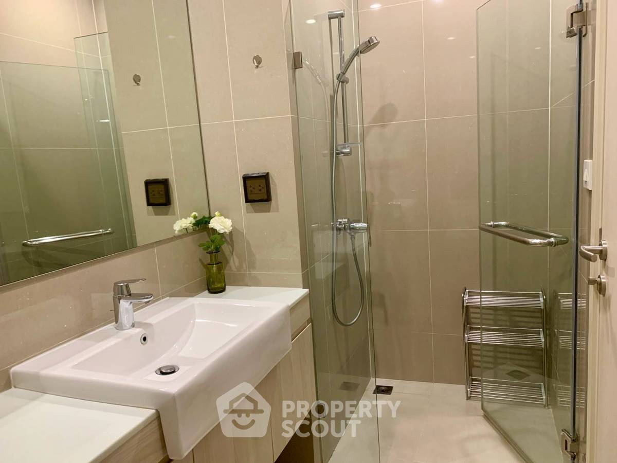 รูป คอนโด 2 ห้องนอน 60 ตร.ม. ชั้นสูง ที่ Noble Recole Sukhumvit 19 ใกล้ MRT สุขุมวิท 400 ม. (ID 3155607) - รูปที่ 9/11