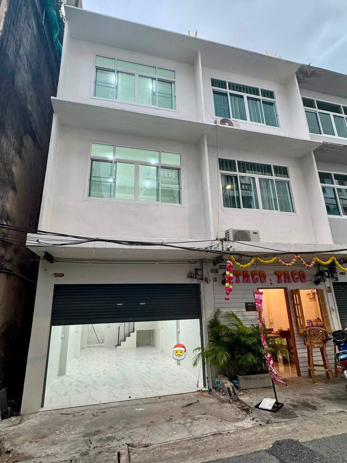 รูป ✨ ให้เช่าทาวน์เฮ้าส์ 4 ชั้น สาทร 11 แยก 3 ปรับกั้นห้องได้ 4–6 ห้อง 3 ห้องน้ำ ใกล้ BTS เซนต์หลุยส์ เพียง 600 เมตร บ้านทำเลใจกลางเมือง - รูปที่ 1/23
