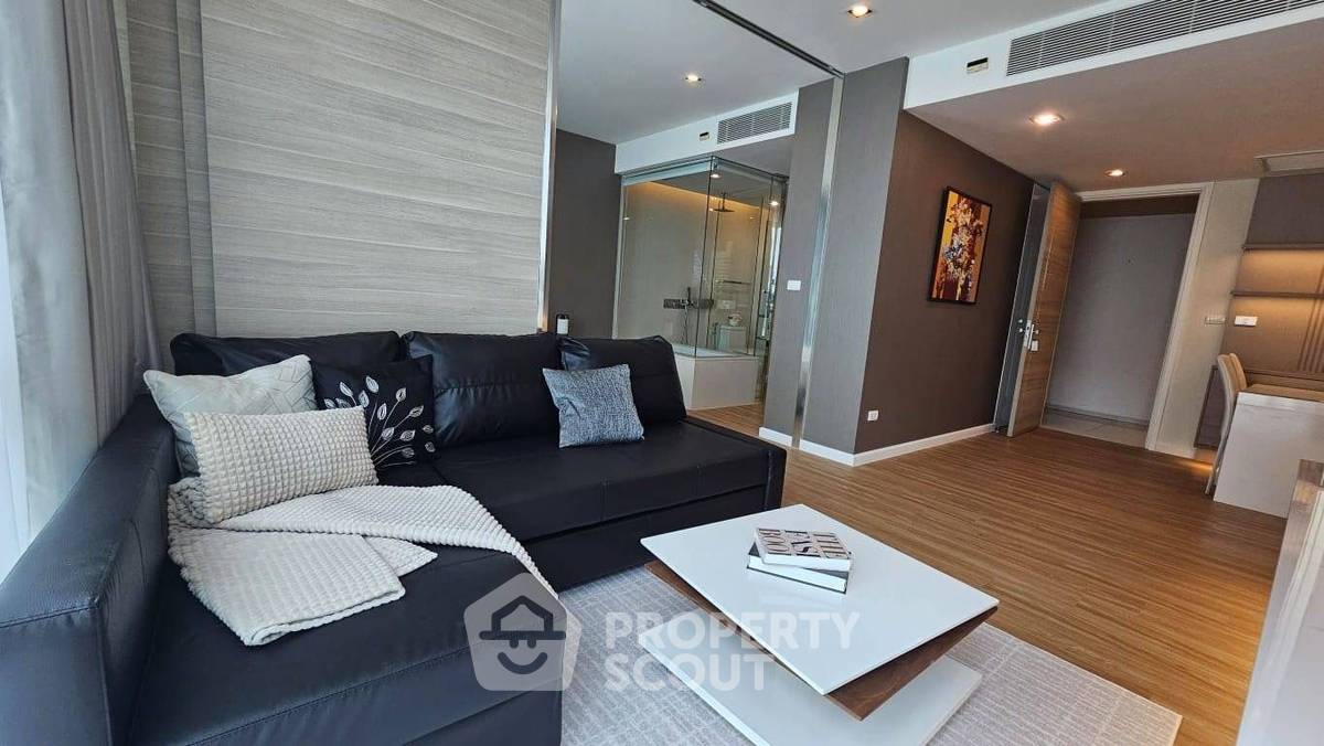 picture 1-BR 51 Sqm At The Room Sukhumvit 21, 7th-Floor Near MRT Sukhumvit (ID 2258619) - 8/9