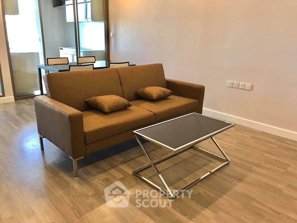 picture 1-BR 50 Sqm On 17th Floor At The Room Sathorn, 300m To BTS Saint Louis (ID 512062) - 4/13