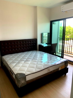 Condos for rent : Rent Supalai Loft Prachathipok-Wongwian Yai,corner 2 bedrooms. Beautiful, affordable, ready to move in. Near Icon Siam. Interest Add Line: @841qqlnr