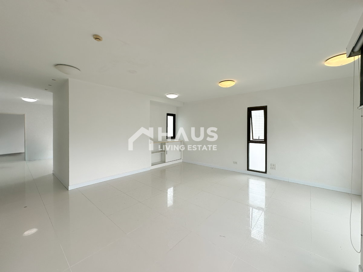 picture Summer Garden / 2 Bedrooms #CCWT086 - 3/22