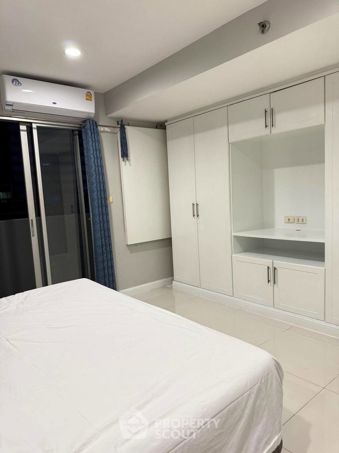 picture Pet-Friendly 1-Bedroom Condo, Wittayu Complex Near BTS Phloen Chit (ID 2069128) - 3/29