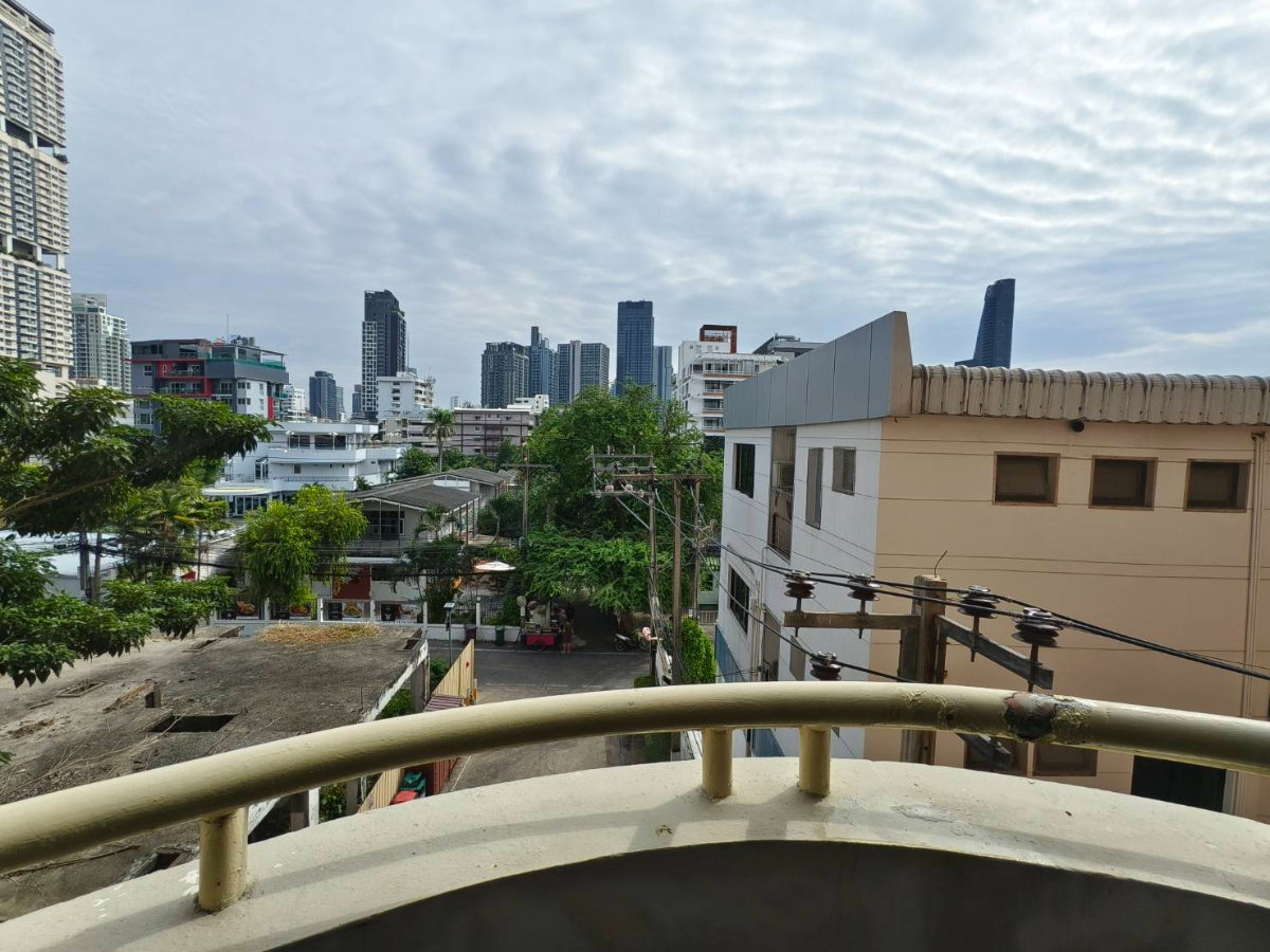 picture Condo for rent :Aree Place Sukhumvit 26((BTS Phrom Phong )) MK-02 line @livingbkk - 12/12