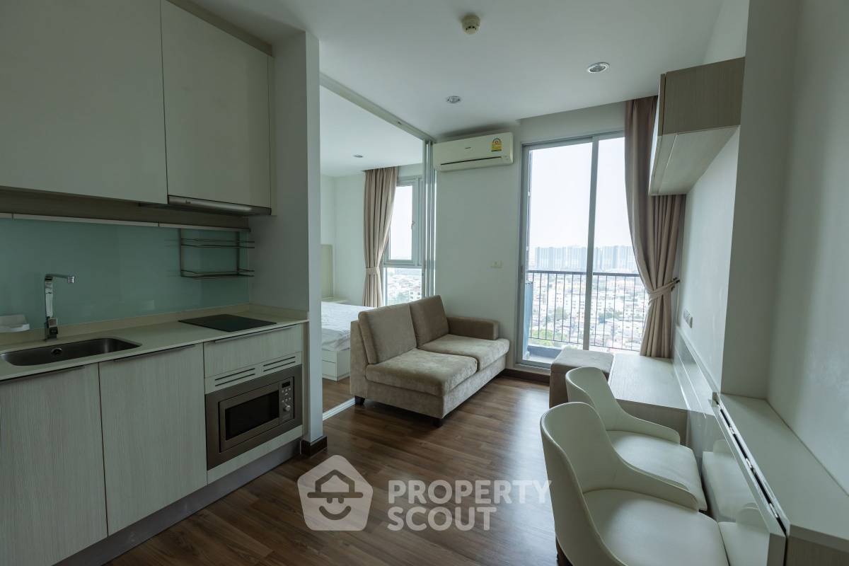 picture 1-BR Condo, 19th Floor, 28 Sqm | Chewathai Interchange Near MRT Tao Poon 📍 (ID 1433497) - 6/7