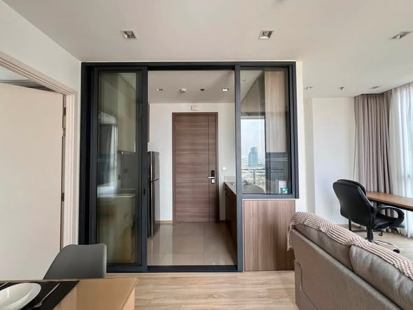 picture ðĨ For Sale â The Line PhaholâPradipat | High-Floor Modern Condo | Near BTS Saphan Khwai - 2/12
