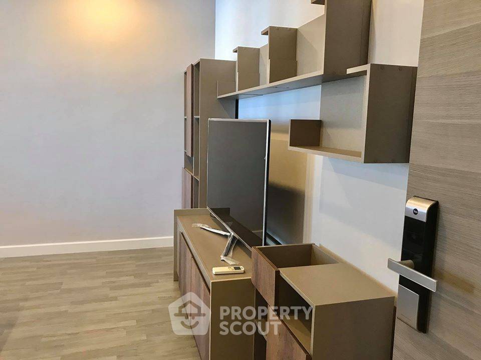 picture 1-BR 50 Sqm On 17th Floor At The Room Sathorn, 300m To BTS Saint Louis (ID 512062) - 13/13