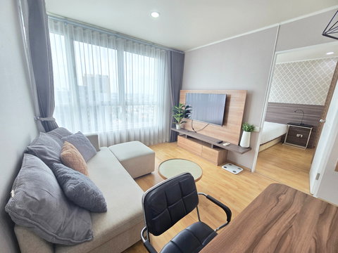 🔔New🔔 For rent, newly renovated room on 23rd floor facing east at U Delight Residence Pattanakarn-Thonglor