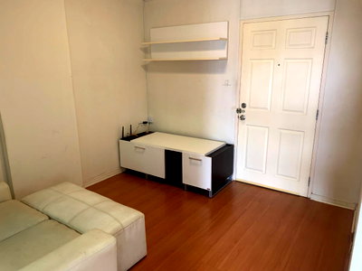 Condos for rent : Lumpini Condo Bodindecha Ram 43/1
