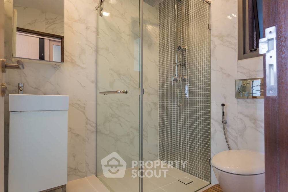 picture 1-BR Condo At Quad Sathon, 5th Floor Near BTS Saint Louis (ID 309817) - 1/6