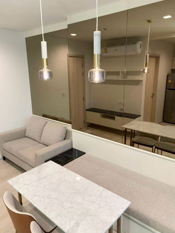 picture For Rent Life One Wireless Unit 1/698 (Available 1/9/69) - 9/17