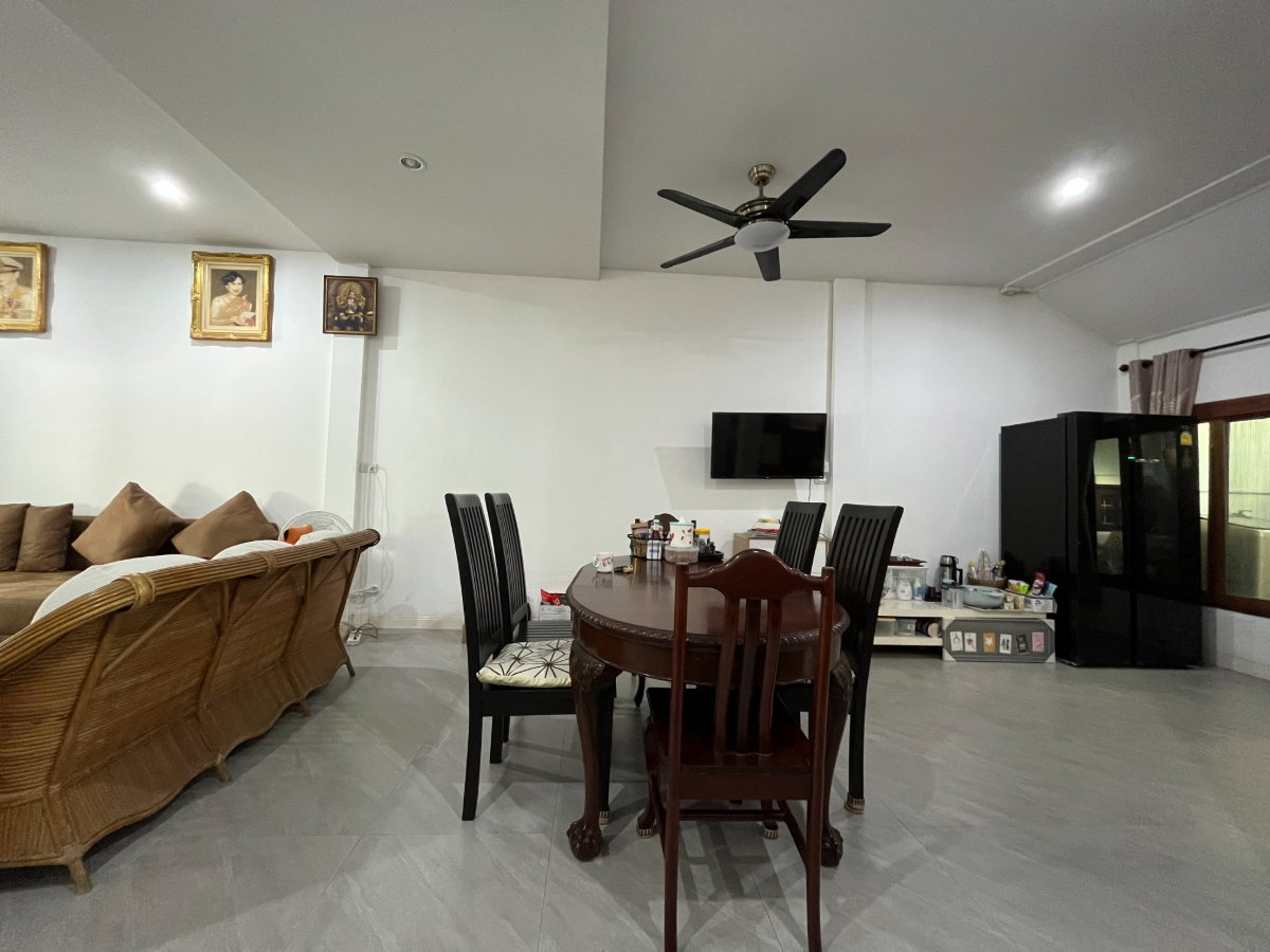รูป ให้เช่าทาวเฮ้าส์ 2ชั้น พร้อมเข้าอยู่ 32ตรว. พท.ใช้สอยภายใน120 ตรม. ใกล้รพ.โรงเรียน ห้างสรรพสินค้า - รูปที่ 4/9