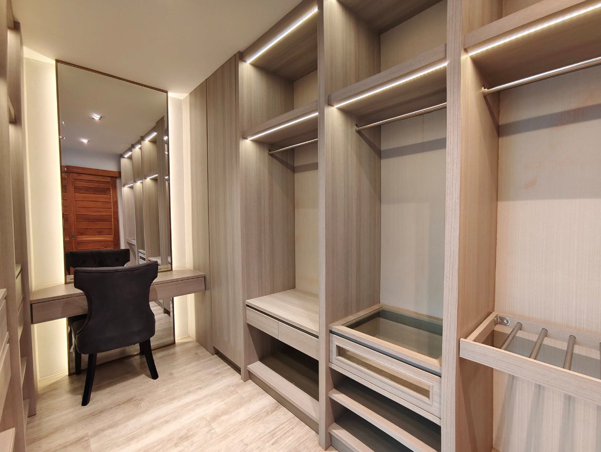 picture POOL VILLA, BAAN WANG TARN 2, Elegant 2-Storey Modern Contemporary Pool Villa. - 19/56