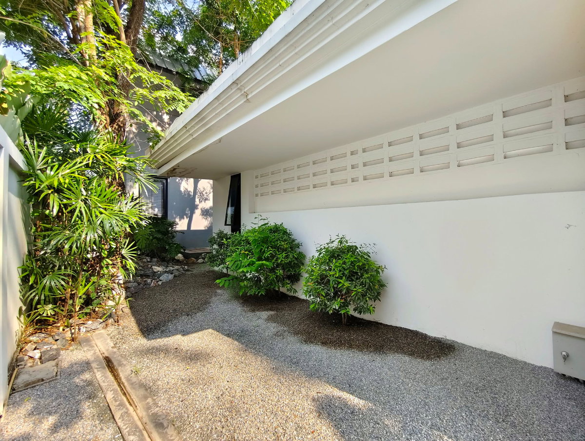 picture POOL VILLA, BAAN WANG TARN 2, Elegant 2-Storey Modern Contemporary Pool Villa. - 48/56