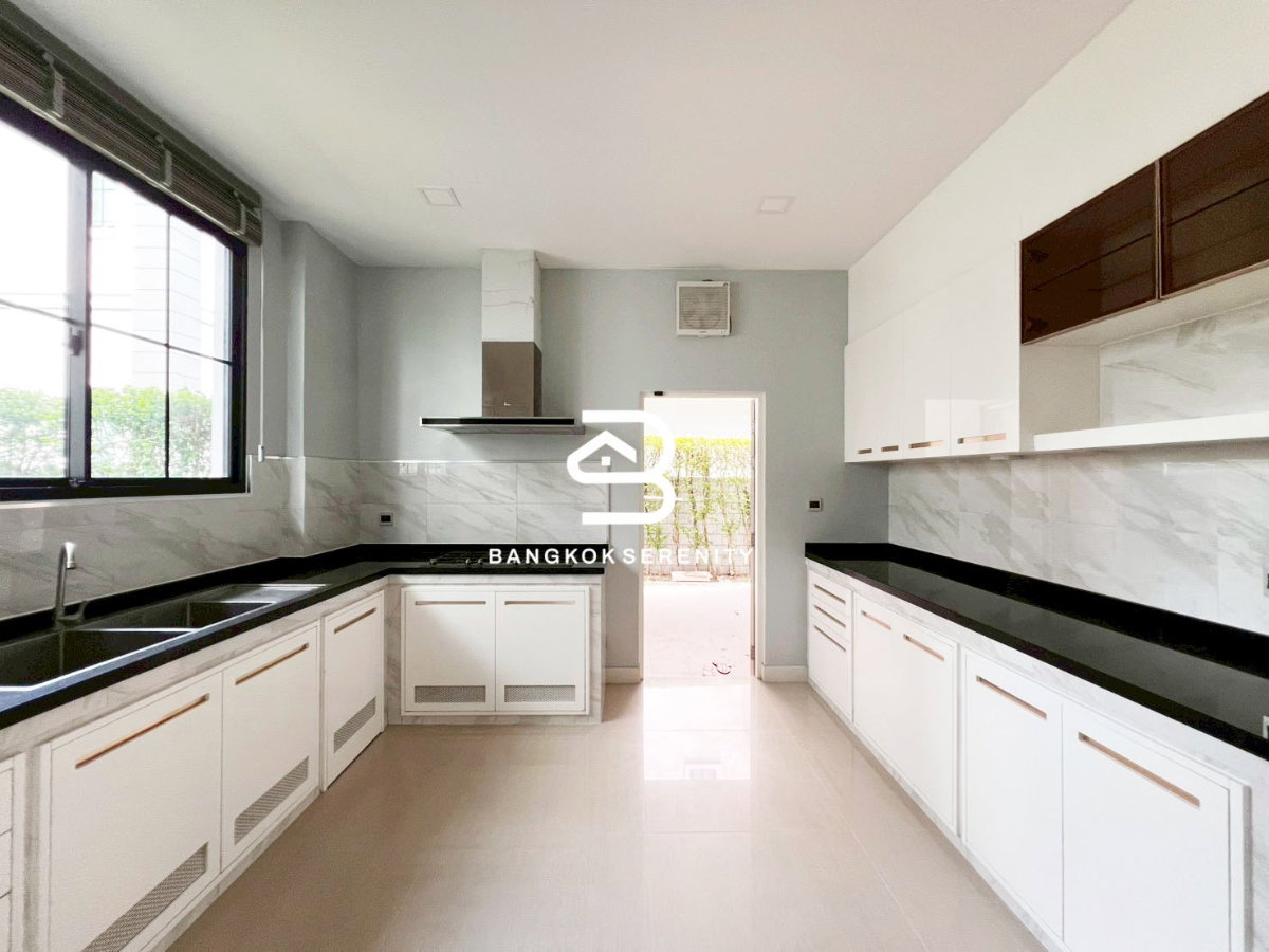 picture Luxury House for Rent at Palazzo Srinakarin - 3/24