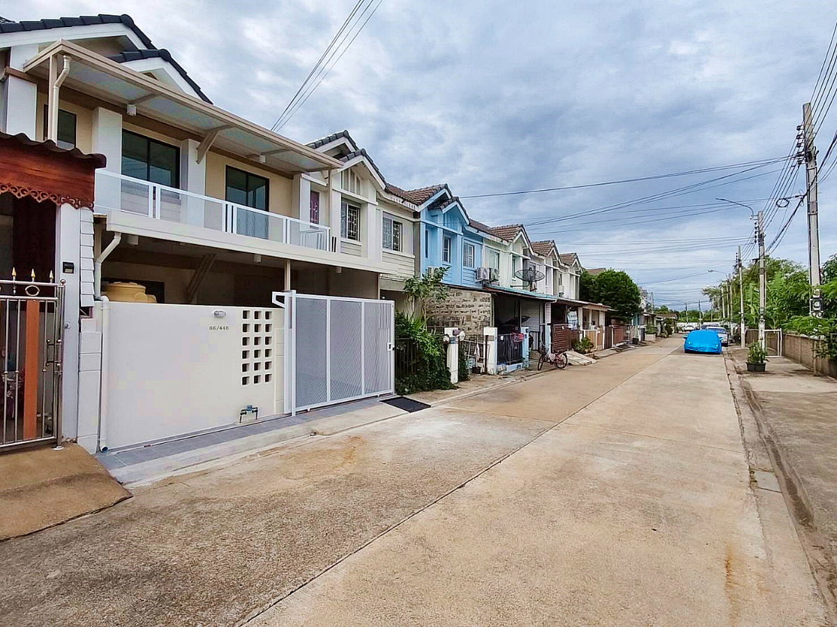 รูป บ้านสวย หน้าบ้านโล่ง จอดรถสบาย ๆ #หมู่บ้านพฤกษา 76 บางใหญ่ แก้วอินทร์ ตลาดพระปิ่น 3 ใกล้เซ็นทรัล เวสเกต - รูปที่ 2/26