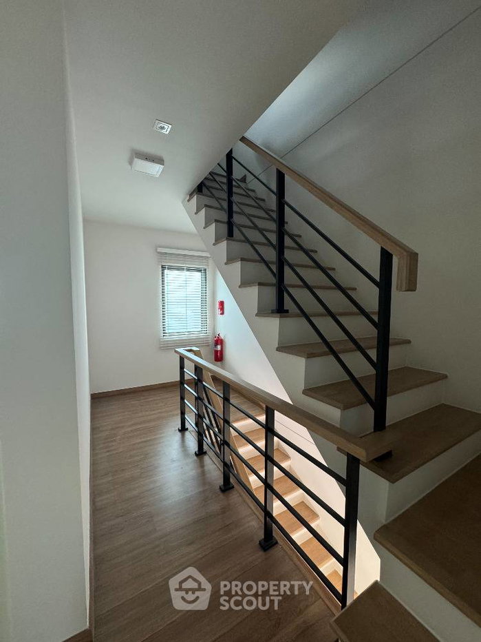 picture 3-BR Townhouse At Baan Klang Muang Sukhumvit Onnut, Prawet (ID 1741237) - 6/8