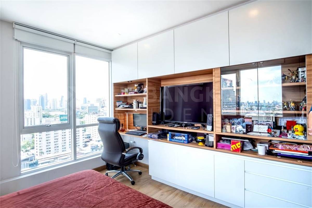 picture Cool Condo, Central City Location The Complete Rajprarop - 1/10