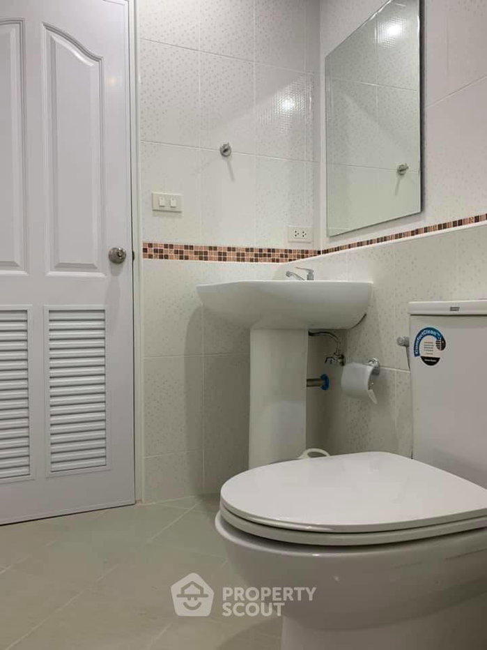 picture 2-BR Thonglor Tower Condominium In BTS Thong Lor Area (ID 720842) - 7/8