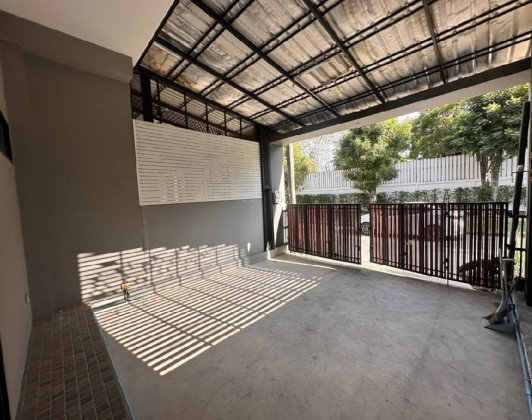 รูป ให้เช่าทาวน์โฮม 3 ชั้น หมู่บ้านอีโค สเปซ Eco Space เกษตร-นวมินทร์ แอร์ 4 เครื่อง เฟอร์นิเจอร์บางส่วน อยู่อาศัย หรือ Home Office จดบริษัทได้ - รูปที่ 2/15