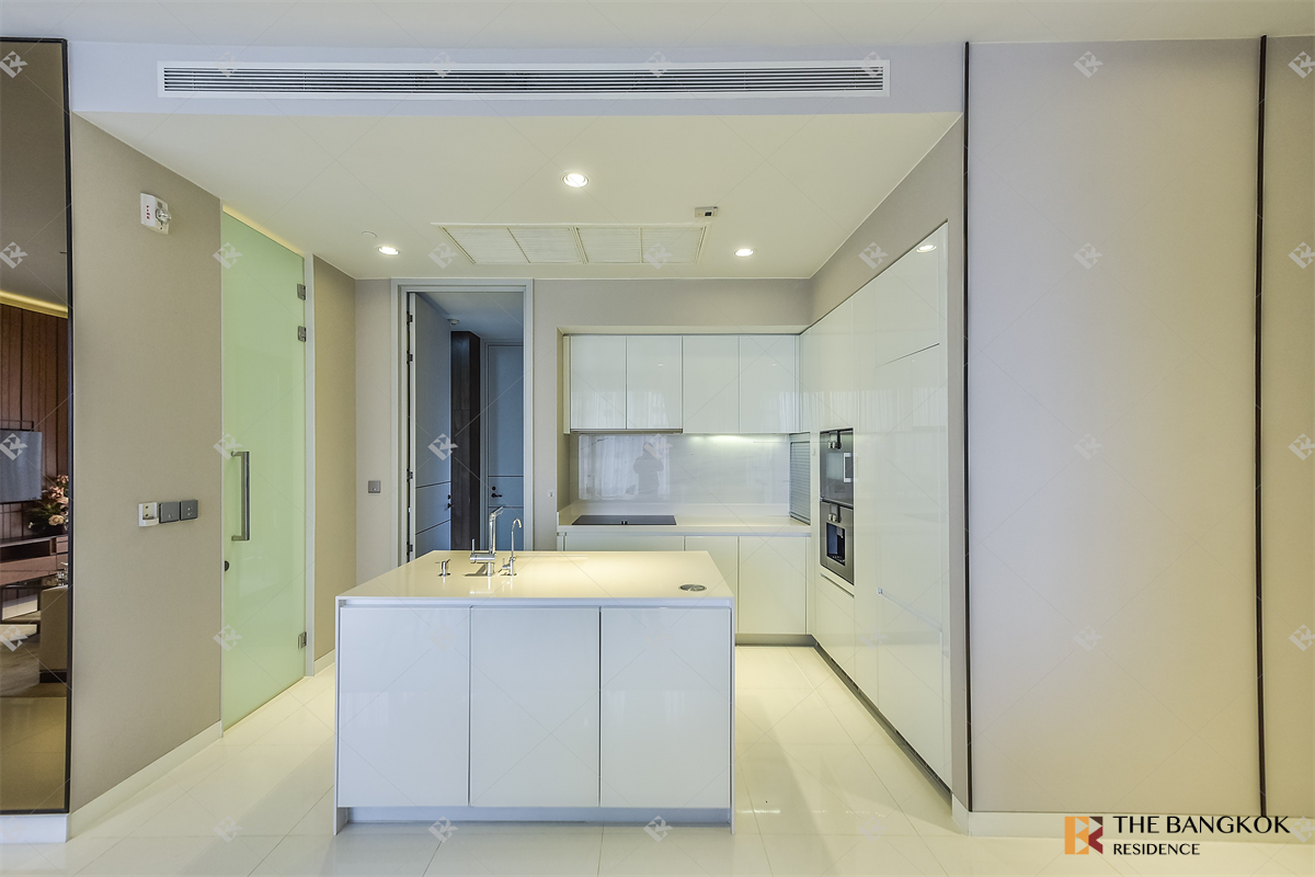 picture Vittorio Sukhumvit 39 near BTS Phrom Phong - 7/10