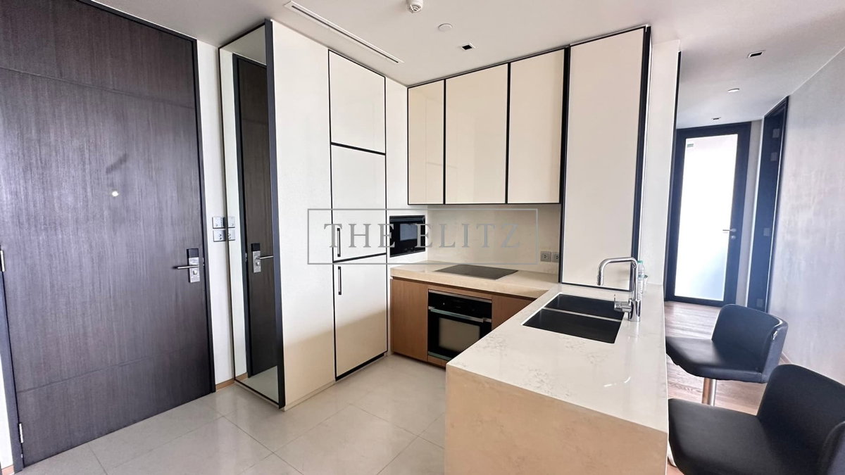 picture ✨ An Iconic Rare Residence Combining Architectural Mastery with Absolute Readiness ✨ - 15/39