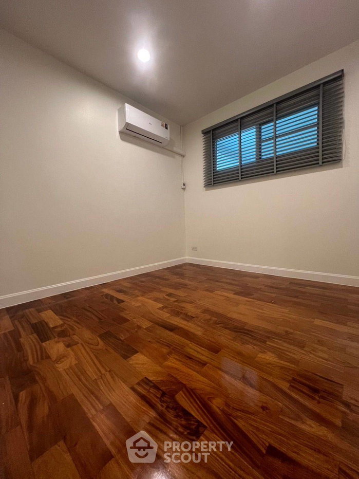 picture Pet-Friendly 7-BR House With 1,000 Sqm In Bang Kaeo (ID 2107543) - 22/49