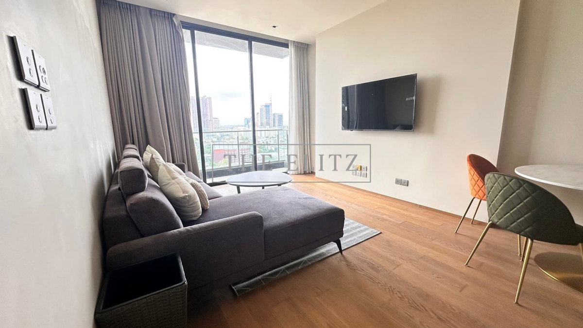 picture ✨ An Iconic Rare Residence Combining Architectural Mastery with Absolute Readiness ✨ - 5/39