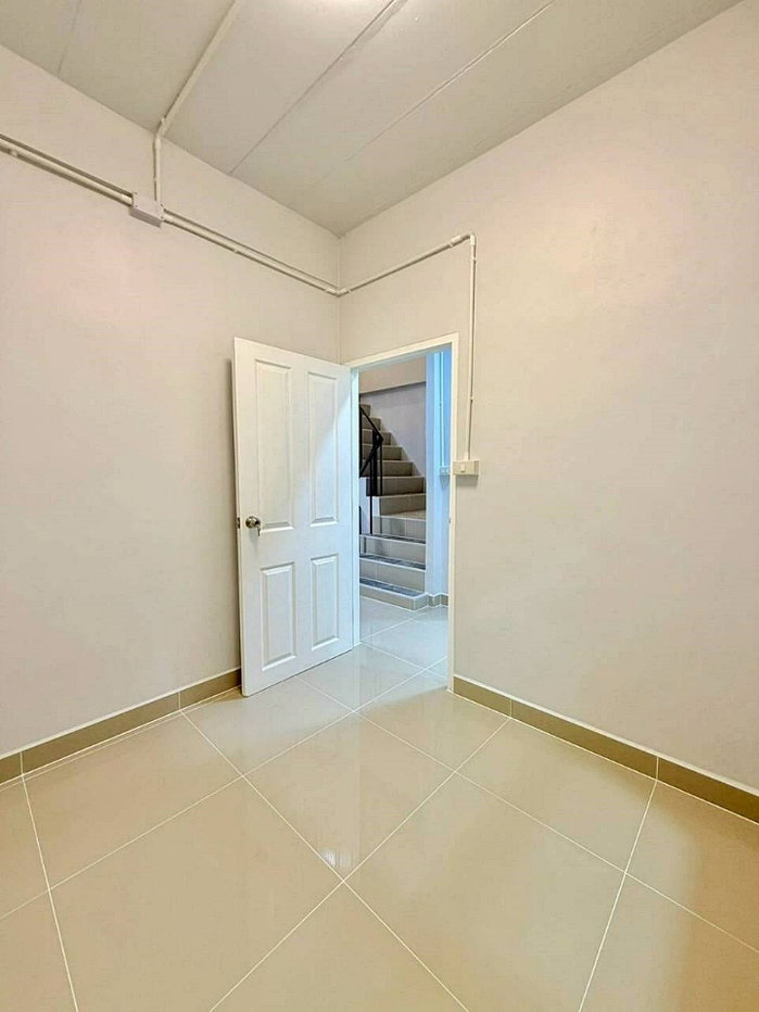 รูป บ้านสวย  4 ห้องนอน มีระเบียงหน้าบ้าน  #หมู่บ้านจันทิมา ธานี บางใหญ่  ใกล้เซ็นทรัล เวสเกต - รูปที่ 13/24
