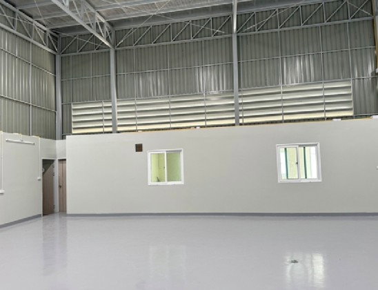 รูป ให้เช่าโกดังพร้อมสำนักงาน พื้น epoxy / ซอยรามอินทรา / ห่าง BTS วัชรพล ประมาณ 500 เมตร /พื้นที่โกดัง 400 ตารางเมตร / รถใหญ่เข้าออกได้ - รูปที่ 5/10
