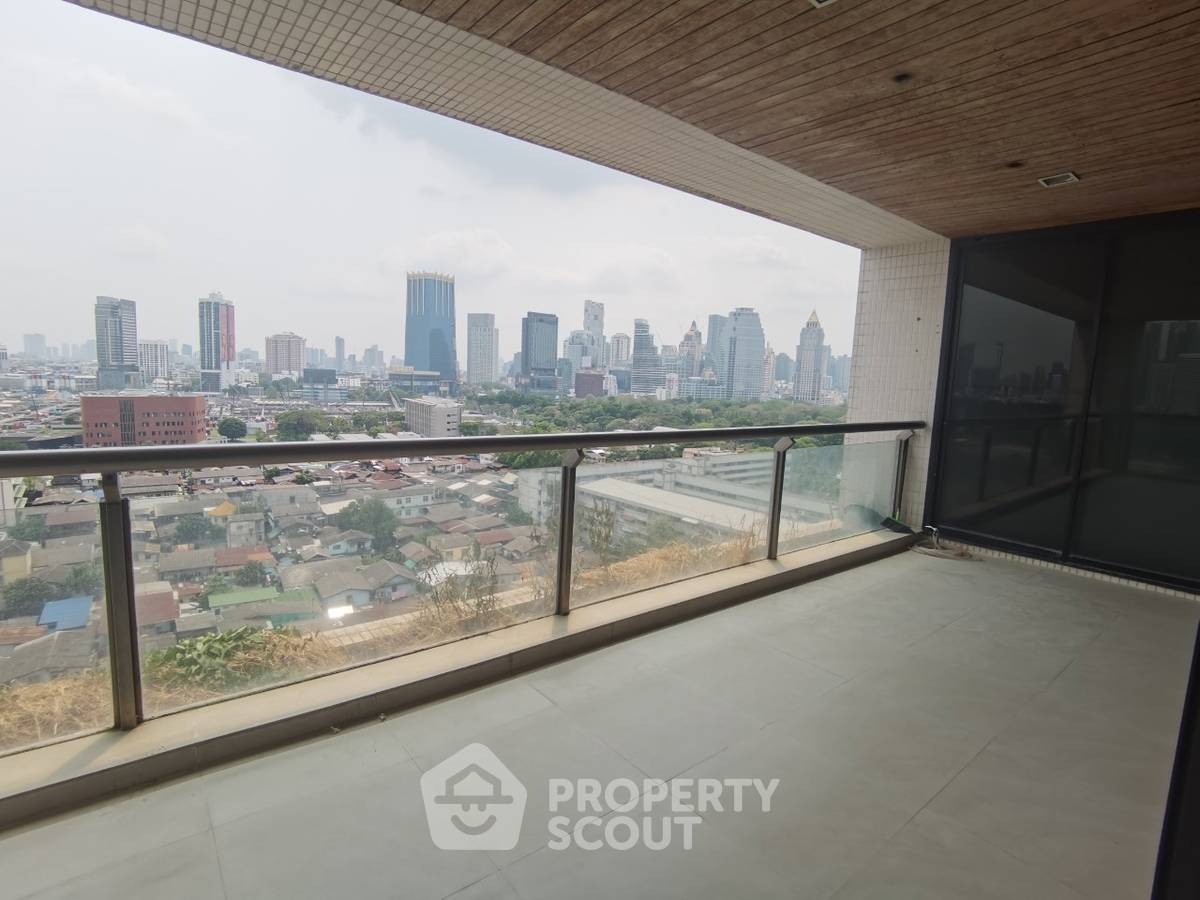 picture Spacious 2-BR 250 Sqm | Polo Park Condominium | MRT Lumphini (ID 511972) - 4/9