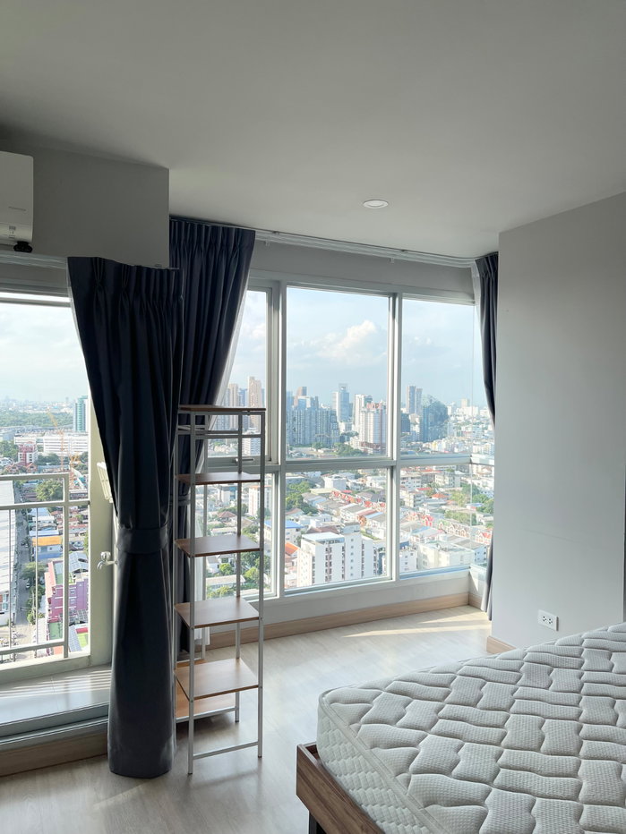 picture For rent Condo Lumpini selected - 4/27