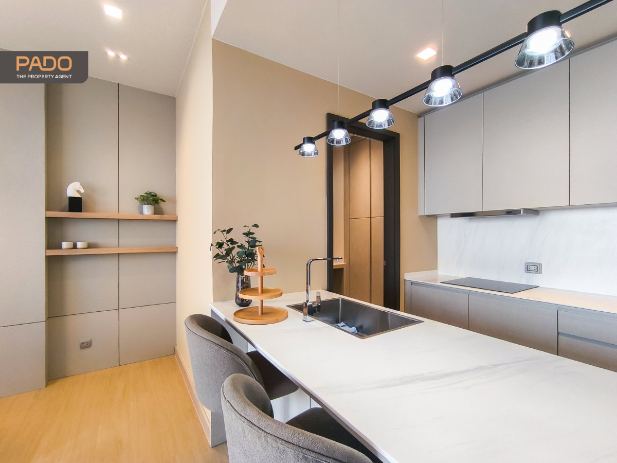 รูป ขาย - 2 นอน 2 น้ำ / 1ห้องแม่บ้าน 1ห้องน้ำแม่บ้าน / ชั้น 37 / Rhythm Charoenkrung Pavillion  - รูปที่ 4/26
