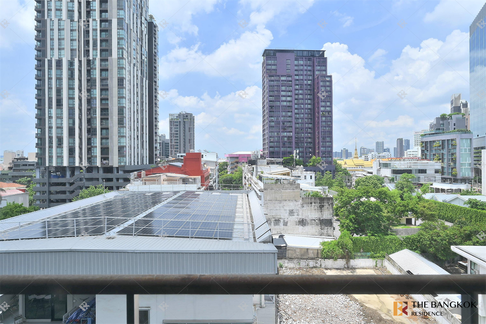 โหมด สุขุมวิท 61 ใกล้ BTS สถานีเอกมัย