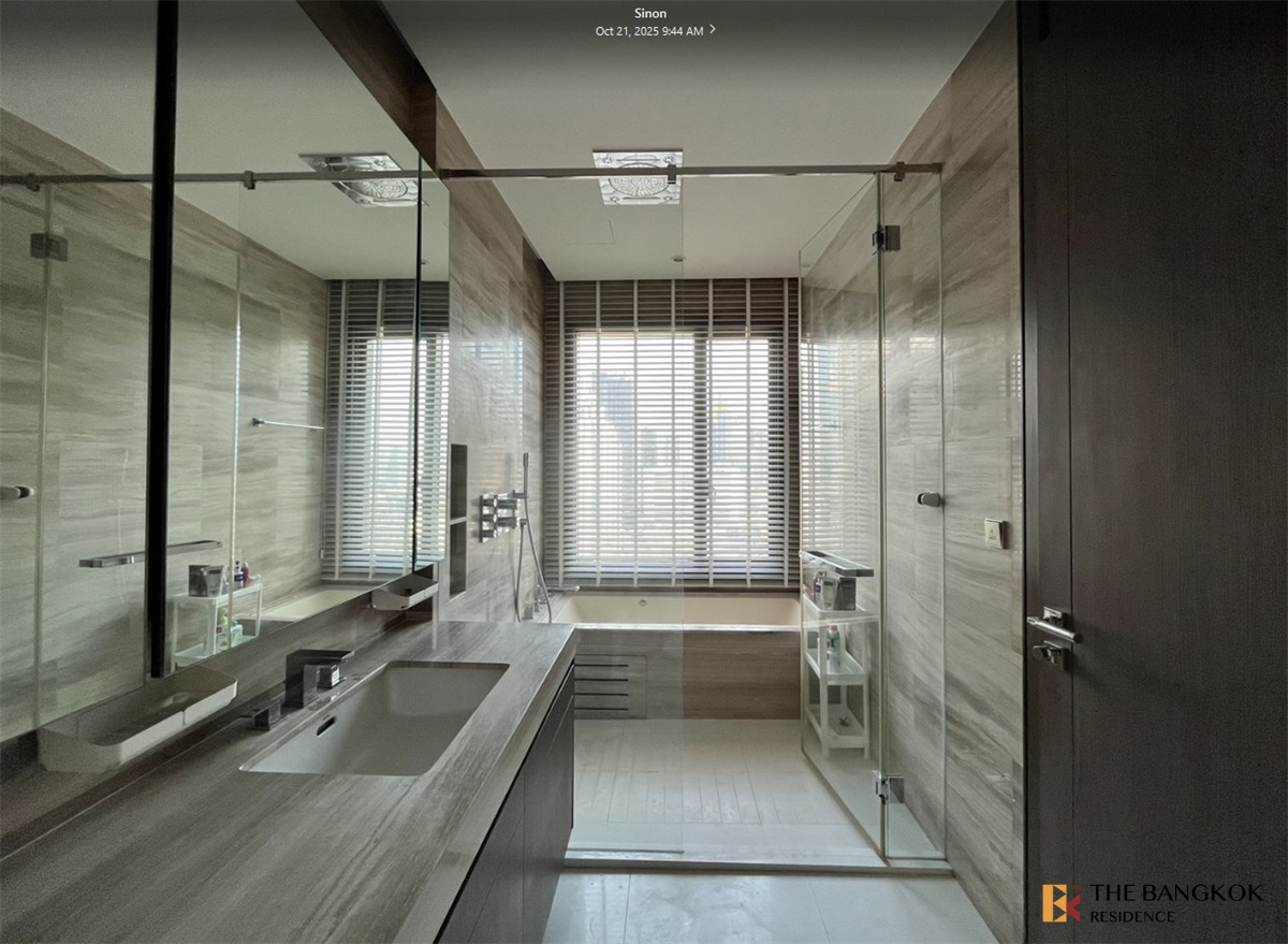 รูป เอกสิทธิ์แห่งความหรูหราบนทำเลเศรษฐกิจ Q1 Sukhumvit ใกล้ BTS สถานีนานา - รูปที่ 2/10
