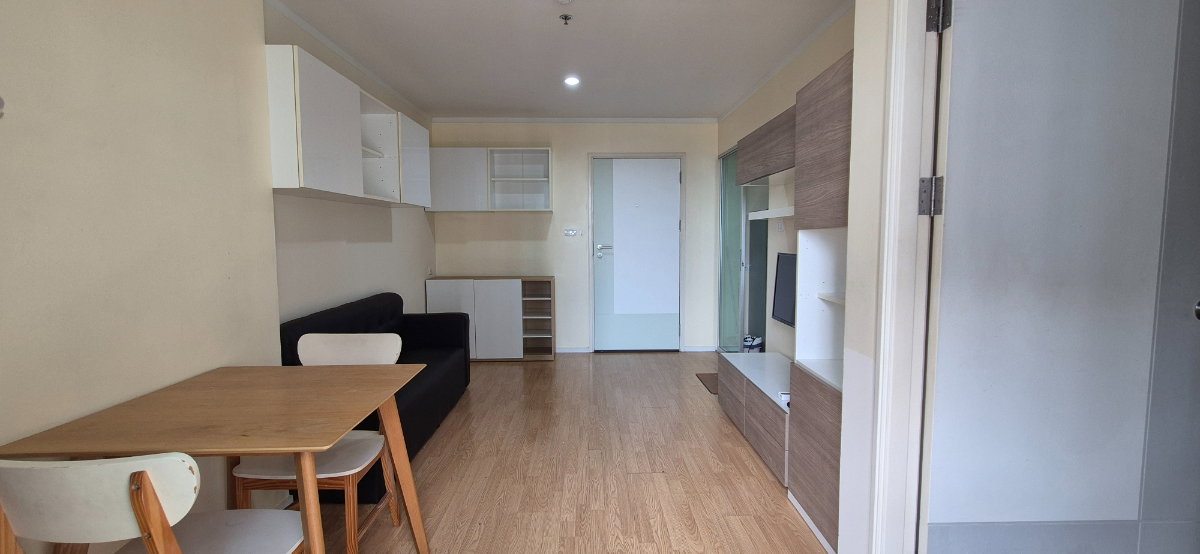 picture Fully furnished room for rent , near ARL and MRT Huamak station - 5/14