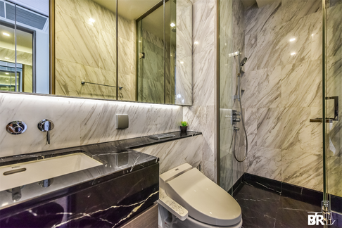 Ideal City Living at a Great Price Saladaeng One near MRT Lumpini Station