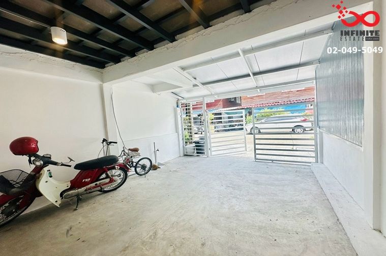 2-bed townhouse for sale, 14 sq wah, Lak Si