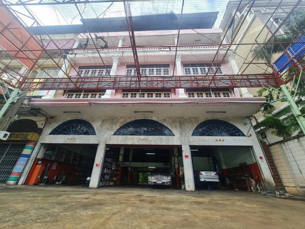 picture Shophouse for Rent Srinakarin Road - 2/9