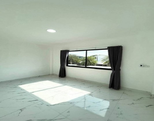 รูป ให้เช่าทาวน์โฮม 3 ชั้น / ซอยรามอินทรา 34 / Renovate ใหม่ / แอร์ 3 เครื่อง / เฟอร์นิเจอร์บางส่วน / อยู่อาศัย หรือ Home Office - รูปที่ 7/14