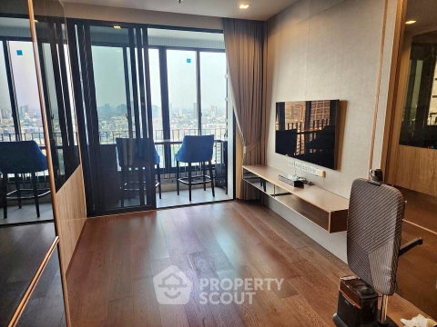 40m From BTS Victory Monument | 2-BR Ideo Q Victory (ID 2421947)