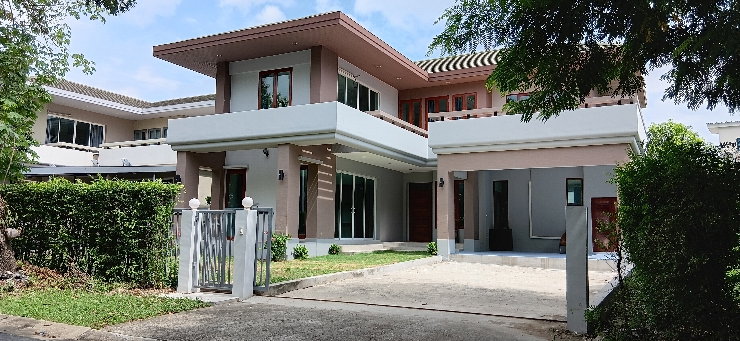 รูป บ้านเดี่ยวในหมู่บ้านหรู2ชั้น5นอน5น้ำ1โถง1ครัวฟรั่ง1ห้องครัวไทย2จอด - รูปที่ 2/31