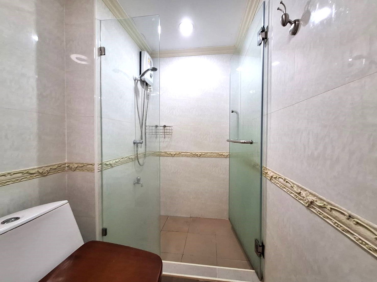 picture For Rent Lumpini Place Sathon Studio 30 Sq.M. 2 Floor  - 13/17