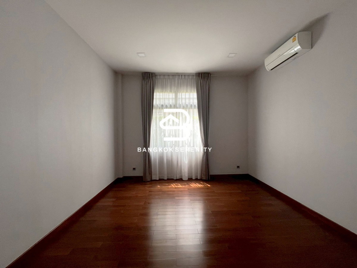 picture Luxury House for Rent at Palazzo Srinakarin - 17/24