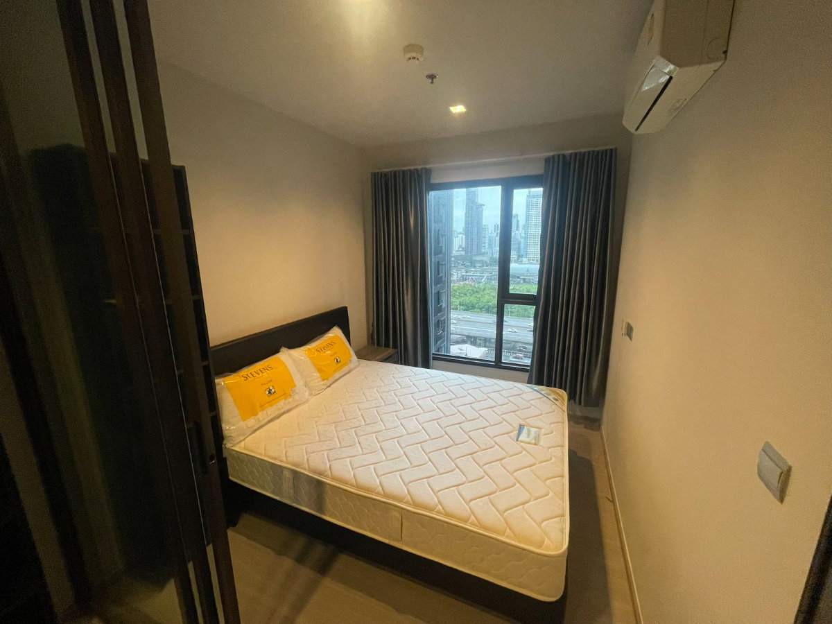 Life Asoke Rama 9 | High-Floor 20th Floor 2BR Near MRT Rama 9 23,000 THB / Month