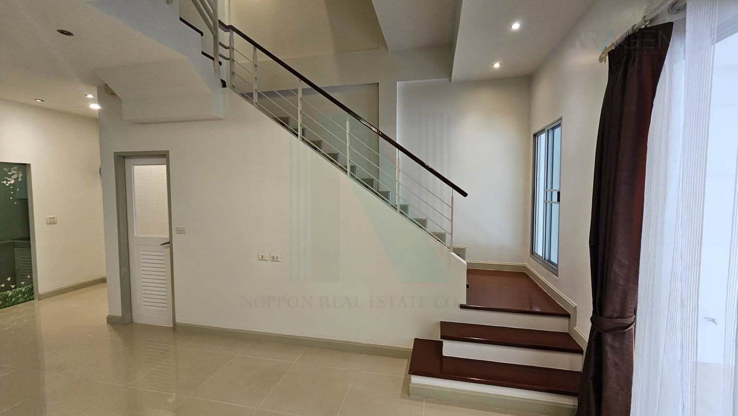 รูป ขายทาวน์เฮาส์ โครงการ บ้านกลางเมือง เออบาเนี่ยน สุขุมวิท 113 3 ชั้น 3 ห้องนอน 3 ห้องน้ำ - รูปที่ 4/8