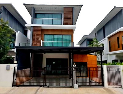 เช่าโฮมออฟฟิศ ถนนนวมินทร์ : ให้เช่าบ้านเดี่ยว / บ้านแฝด 3 ชั้น / โครงการ หมู่บ้านศุภาลัย เอสเซ้นส์ ซอยลาดพร้าว 107 / ไม่มีเฟอร์นิเจอร์ อยู่อาศัย หรือ Home Office จดบริษัทได้
